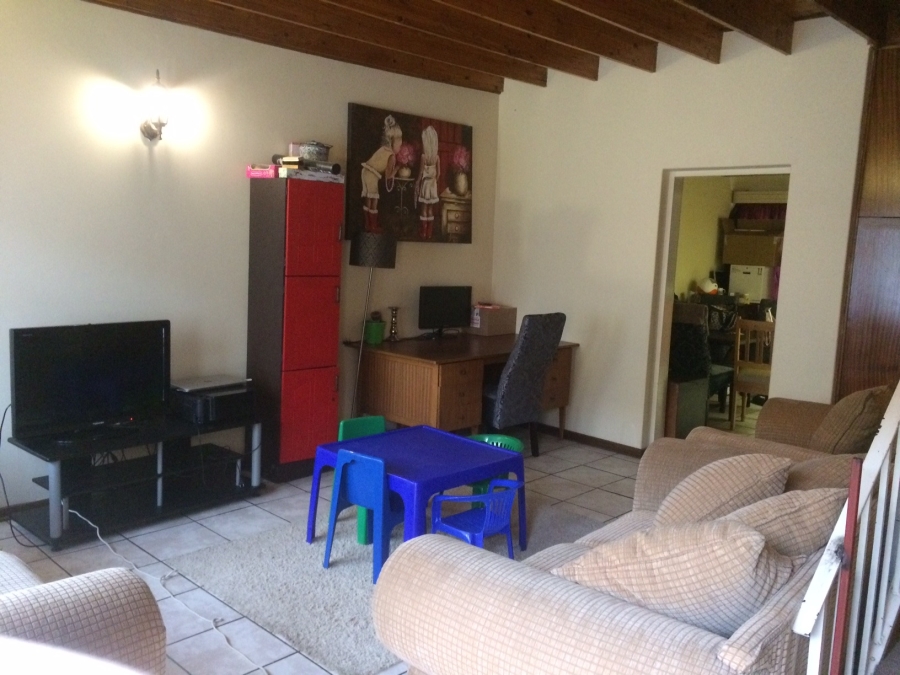 2 Bedroom Property for Sale in Potchefstroom North West